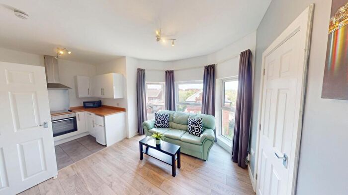 2 Bedroom Flat To Rent In Flat H, Burns Street, Nottingham, Nottinghamshire, NG7