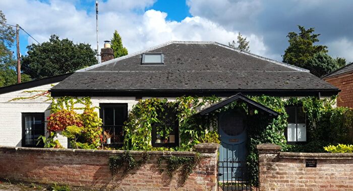 3 Bedroom Bungalow For Sale In Heatherton Park, Bradford On Tone, Taunton, TA4