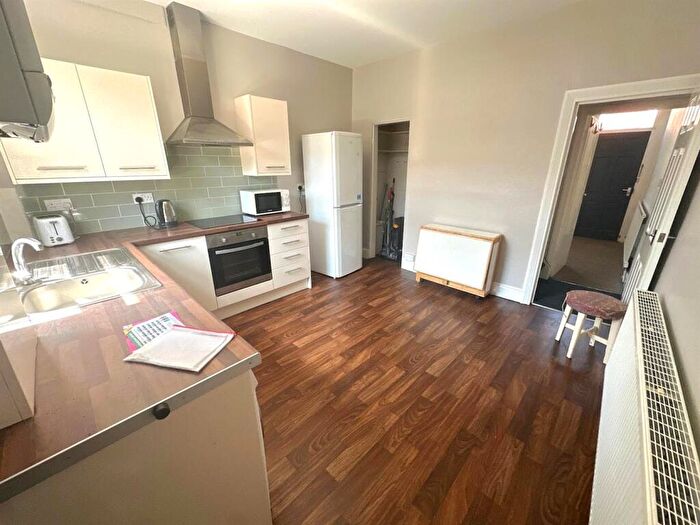 2 Bedroom Terraced House To Rent In Neill Road, Hunters Bar, S11