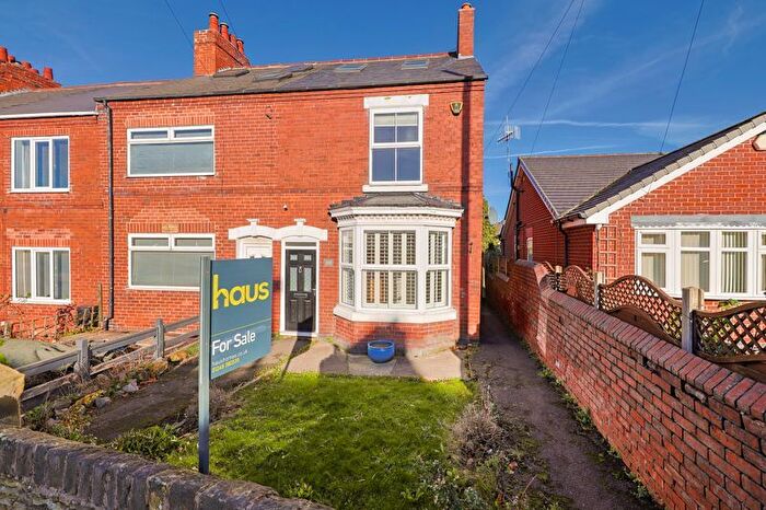 3 Bedroom Terraced House For Sale In Hasland Road, Hasland, Chesterfield, S41