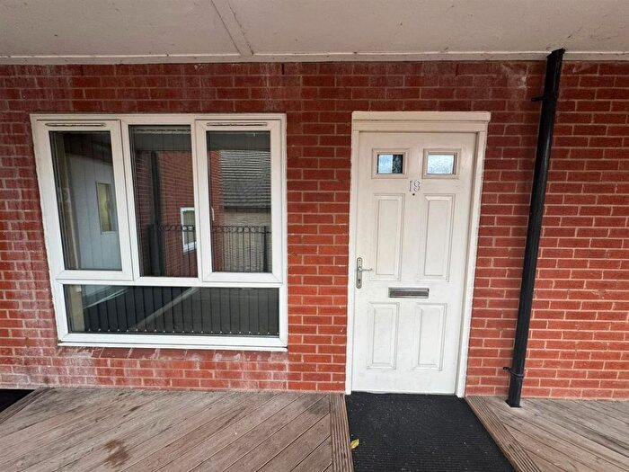1 Bedroom Flat To Rent In Waterloo Road, Stalybridge, SK15