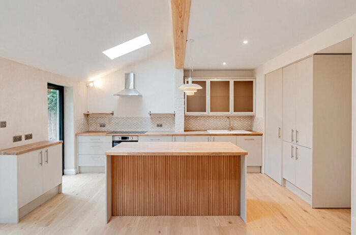 4 Bedroom Semi Detached House For Sale In Morden Hill, London, SE13