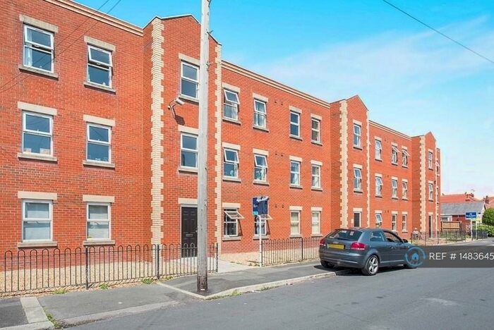 2 Bedroom Flat To Rent In Harcourt Road, Blackpool, FY4