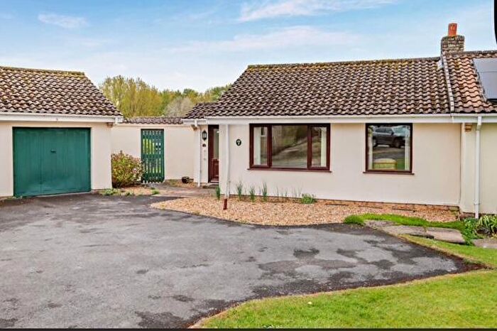 2 Bedroom Bungalow For Sale In Savernake Drive, Calne, Wiltshire, SN11