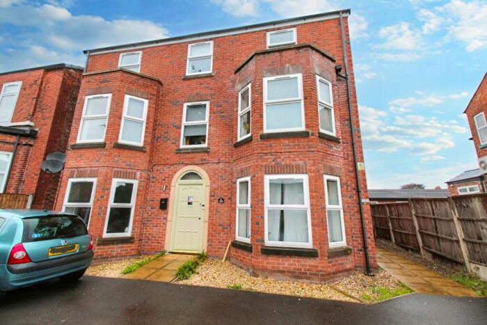 2 Bedroom Flat To Rent In Flat B Flixton Road, M41