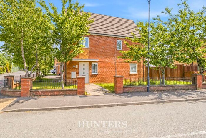 3 Bedroom Semi-Detached House For Sale In Whitehurst Drive, Manchester, M11