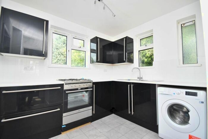 1 Bedroom Flat To Rent In North Road, Belvedere, DA17