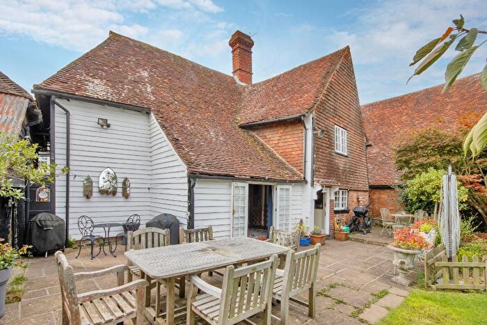 3 Bedroom Property For Sale In High Street, Sissinghurst, Kent, TN17