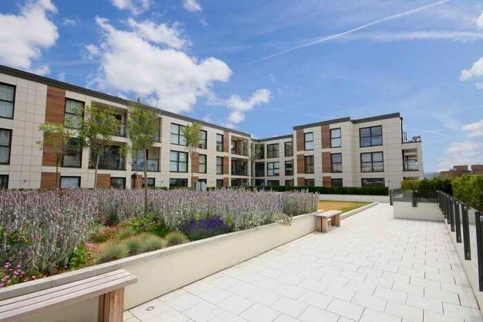 2 Bedroom Flat To Rent In Skerne Road, Kingston Upon Thames, KT2