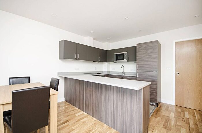 2 Bedroom Flat To Rent In Heritage Avenue, Colindale, London, NW9