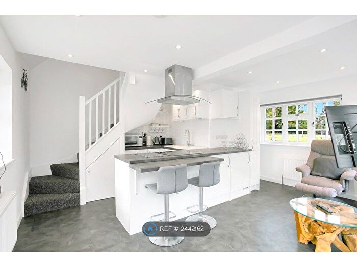1 Bedroom Semi-Detached House To Rent In Wimborne, Dorset, BH21