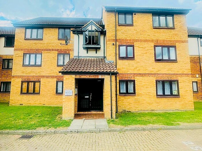 2 Bedroom Flat To Rent In Harrier Road, London, NW9