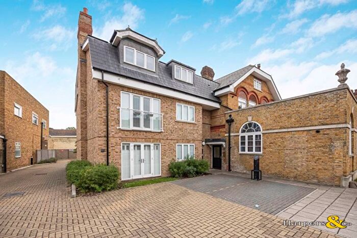 2 Bedroom Flat For Sale In Postal Close, Bexley Village, DA5