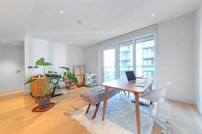 1 Bedroom Flat To Rent In Bowery Apartments, White City, W12