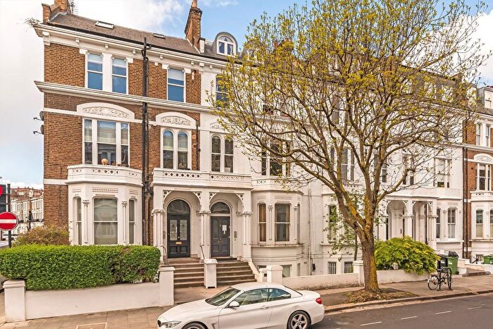 2 Bedroom Flat For Sale In Sinclair Road, West Kensington, W14