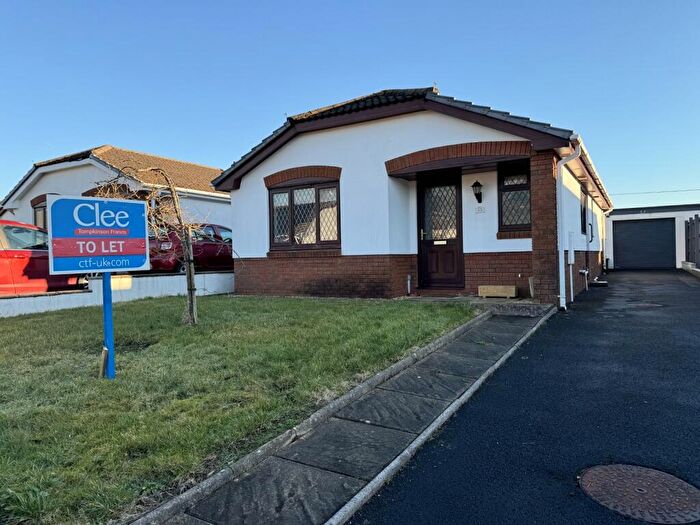 2 Bedroom Detached Bungalow To Rent In Brynglas, Penygroes, Llanelli, Carmarthenshire., SA14