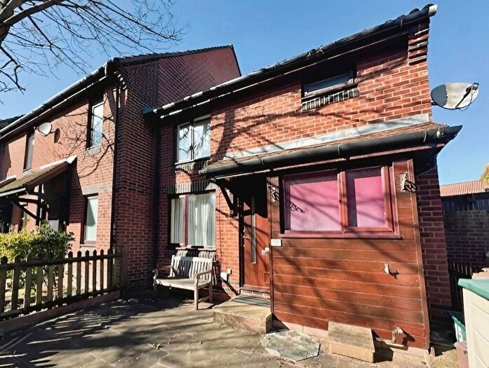 1 Bedroom House To Rent In Hope Close, Sutton, SM1