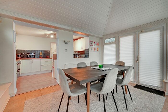 2 Bedroom End Of Terrace House For Sale In Trafford Close, Shenley, WD7