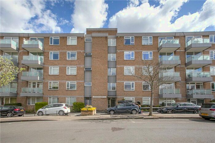 2 Bedroom Flat To Rent In Rayners Road, Putney SW15