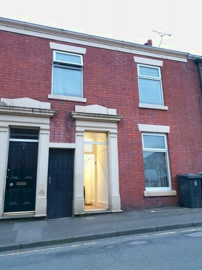 3 Bedroom Terraced House To Rent In Oxford Street, Preston, PR1