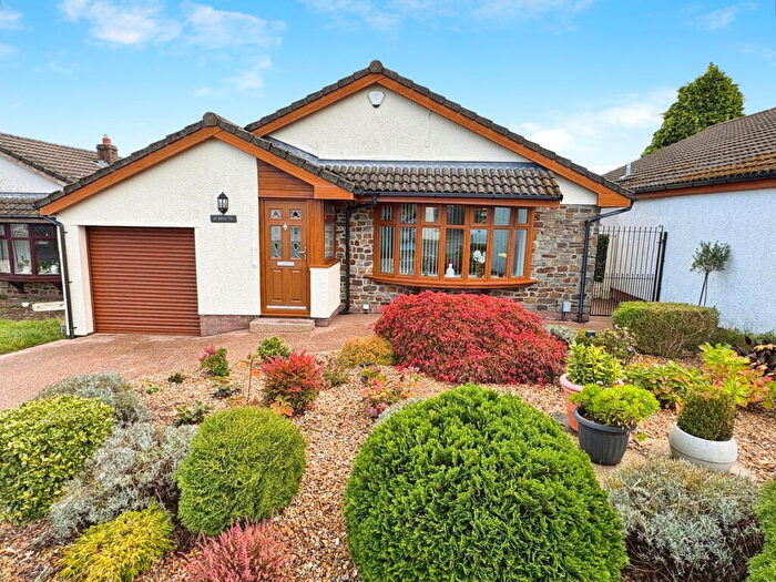 3 Bedroom Detached Bungalow For Sale In Brynteg, Llansamlet, Swansea, SA7