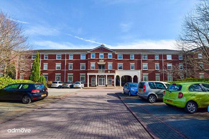 1 Bedroom Property To Rent In St Andrews Court, Queens Road, Hale, WA15