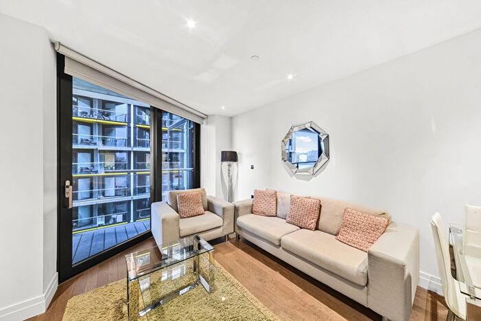2 Bedroom Flat To Rent In Riverlight Quay, London, SW11