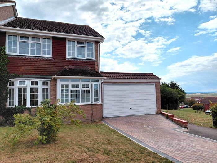3 Bedroom Semi-Detached House To Rent In Linnet Avenue, Whitstable, Kent, CT5