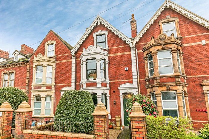 4 Bedroom Terraced House For Sale In Avonmouth Road, Bristol, Somerset, BS11