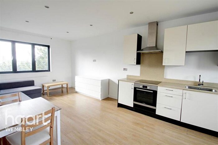 1 Bedroom Flat To Rent In Neasden Lane, NW10