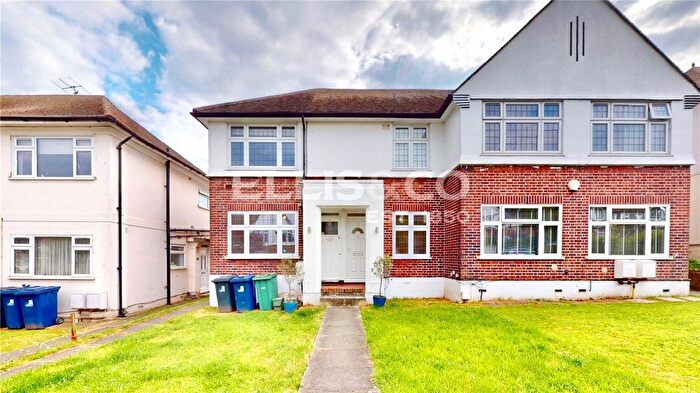 2 Bedroom Maisonette To Rent In Goring Way, Greenford, UB6
