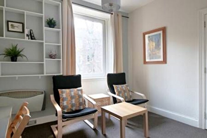 1 Bedroom Flat To Rent In Wardlaw Place, Gorgie, Edinburgh, EH11