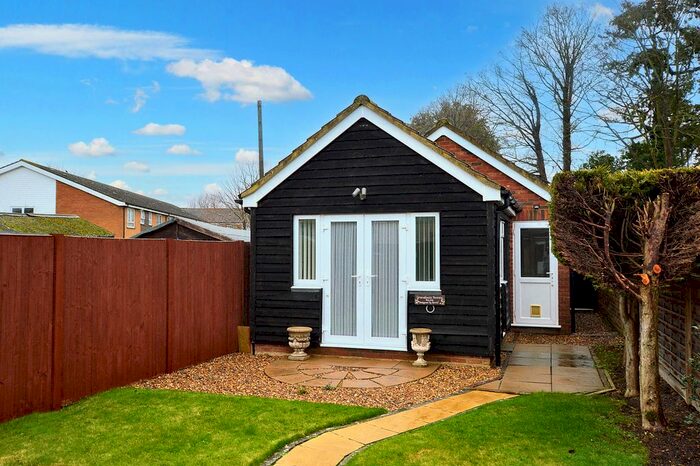 1 Bedroom Studio To Rent In Tollgate Road, Colney Heath, AL4