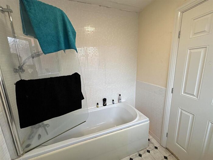 4 Bedroom House To Rent In Cropthorne Road South, Bristol, BS7