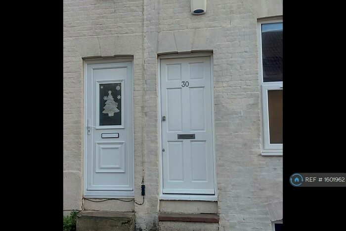 3 Bedroom Terraced House To Rent In Grange Hill, Chatham, ME5