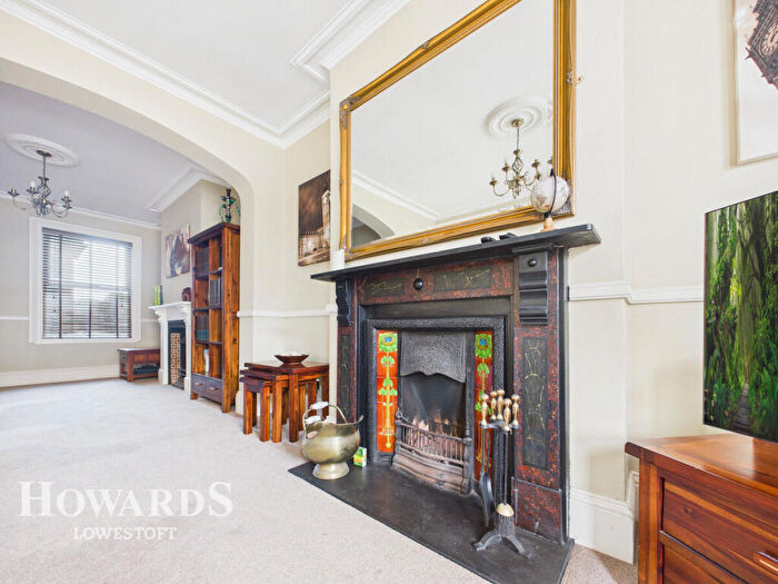 3 Bedroom Terraced House For Sale In Denmark Road, Lowestoft, NR32