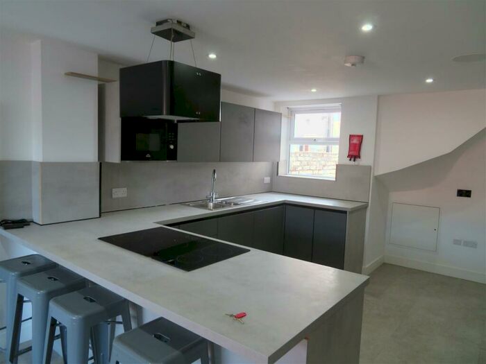 7 Bedroom House To Rent In Rugby Road, Southsea, PO5