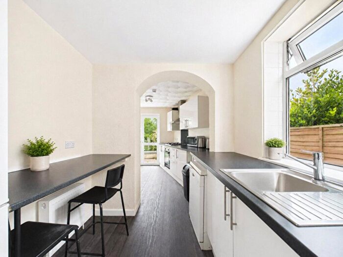 6 Bedroom End Of Terrace House To Rent In Lodge Causeway, Fishponds, Bristol, BS16