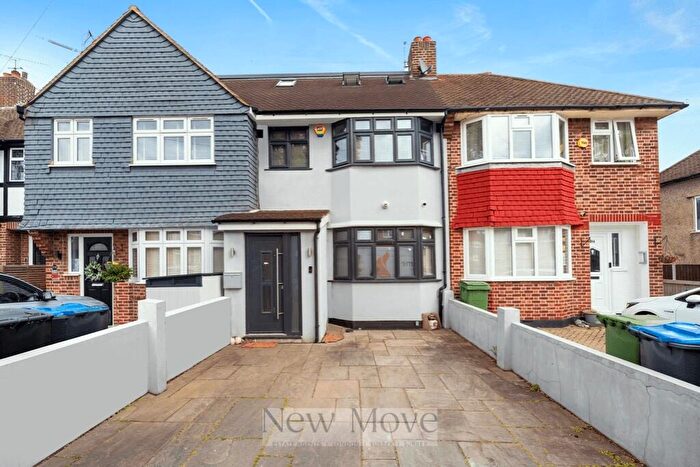 4 Bedroom Terraced House For Sale In Kingshill Avenue | Worcester Park | | New Move Estate Agency, KT4