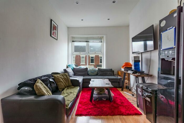 4 Bedroom Property To Rent In Cheltenham Terrace, Newcastle Upon Tyne, NE6