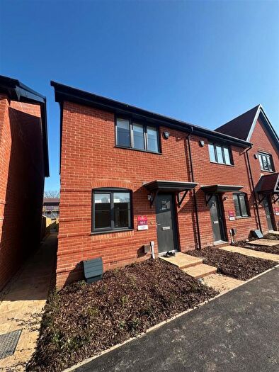 2 Bedroom End Of Terrace House To Rent In Beaulieu Road, Whiteley, SO30