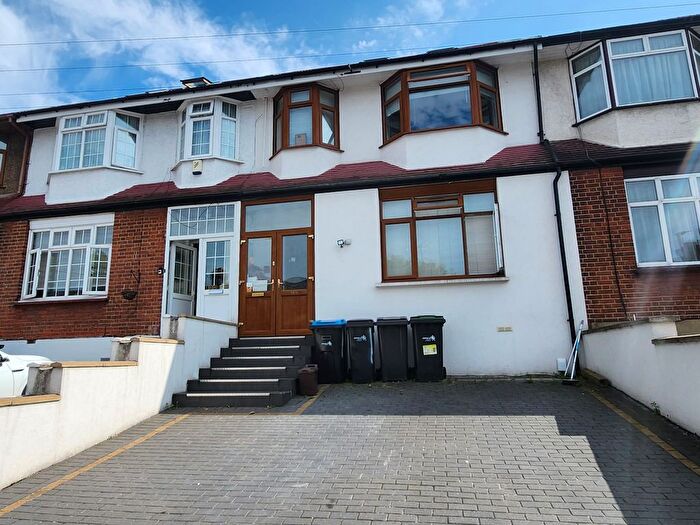 4 Bedroom Terraced House For Sale In Tottenhall Road, London, N13