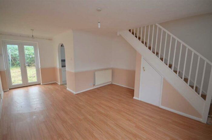 2 Bedroom Semi-Detached House To Rent In Beulah Road, Thornton Heath, CR7