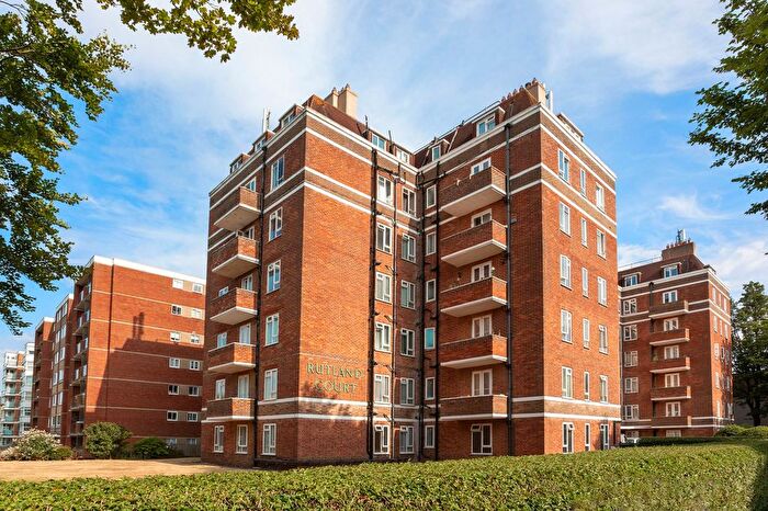 2 Bedroom Flat For Sale In New Church Road, Hove, BN3