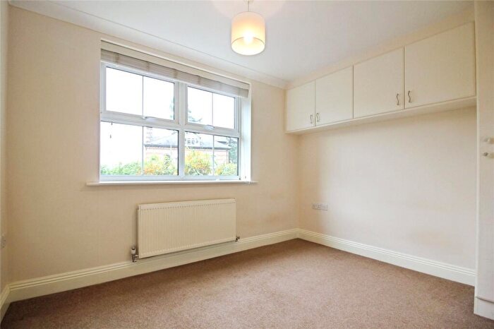 2 Bedroom Apartment To Rent In Cox Hollow, Southcote Road, Reading, RG30