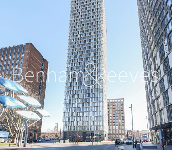 2 Bedroom Apartment To Rent In Stratford, London, E15