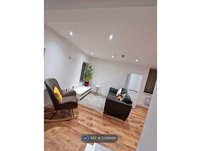 2 Bedroom Flat To Rent In St Helens Road, Swansea, SA1