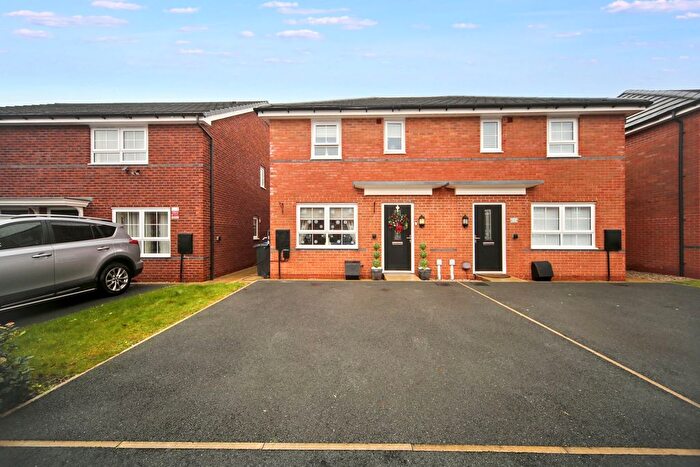 3 Bedroom Semi-Detached House For Sale In Hardwick Close, Ince, WN2