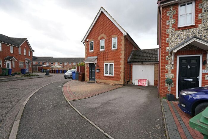 3 Bedroom Detached House To Rent In Triumph Close, Chafford Hundred, Grays, RM16