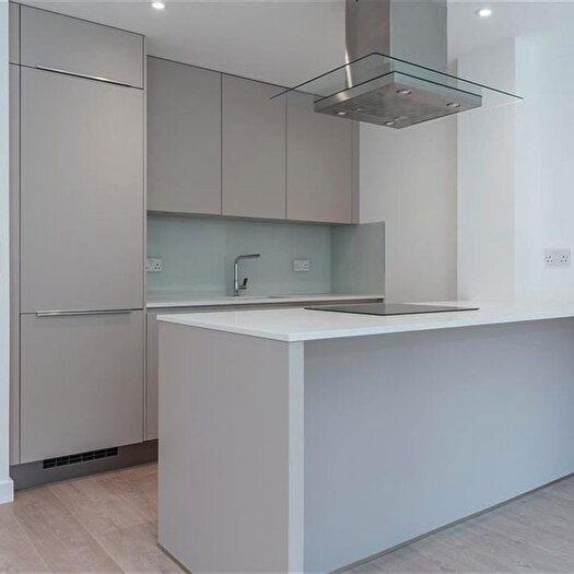 1 Bedroom Flat To Rent In Britton Street, Clerkenwell, London, EC1M